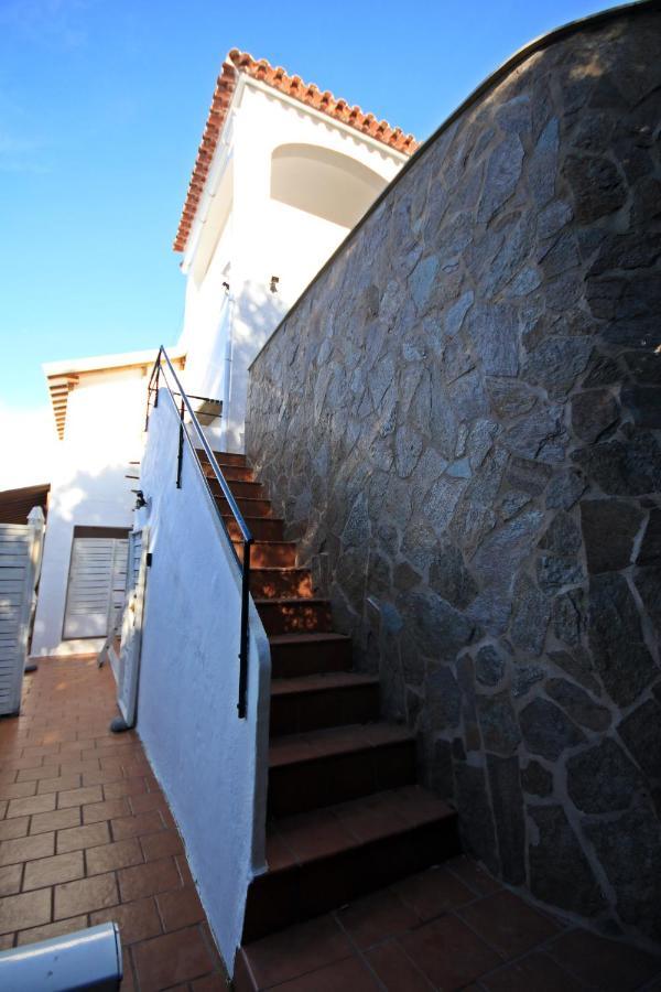 Wunderschoenes Kleines Apartment Fuer 2 Personen Mit Idylischen Blick Ins Gruene Cala Galdana  Kültér fotó
