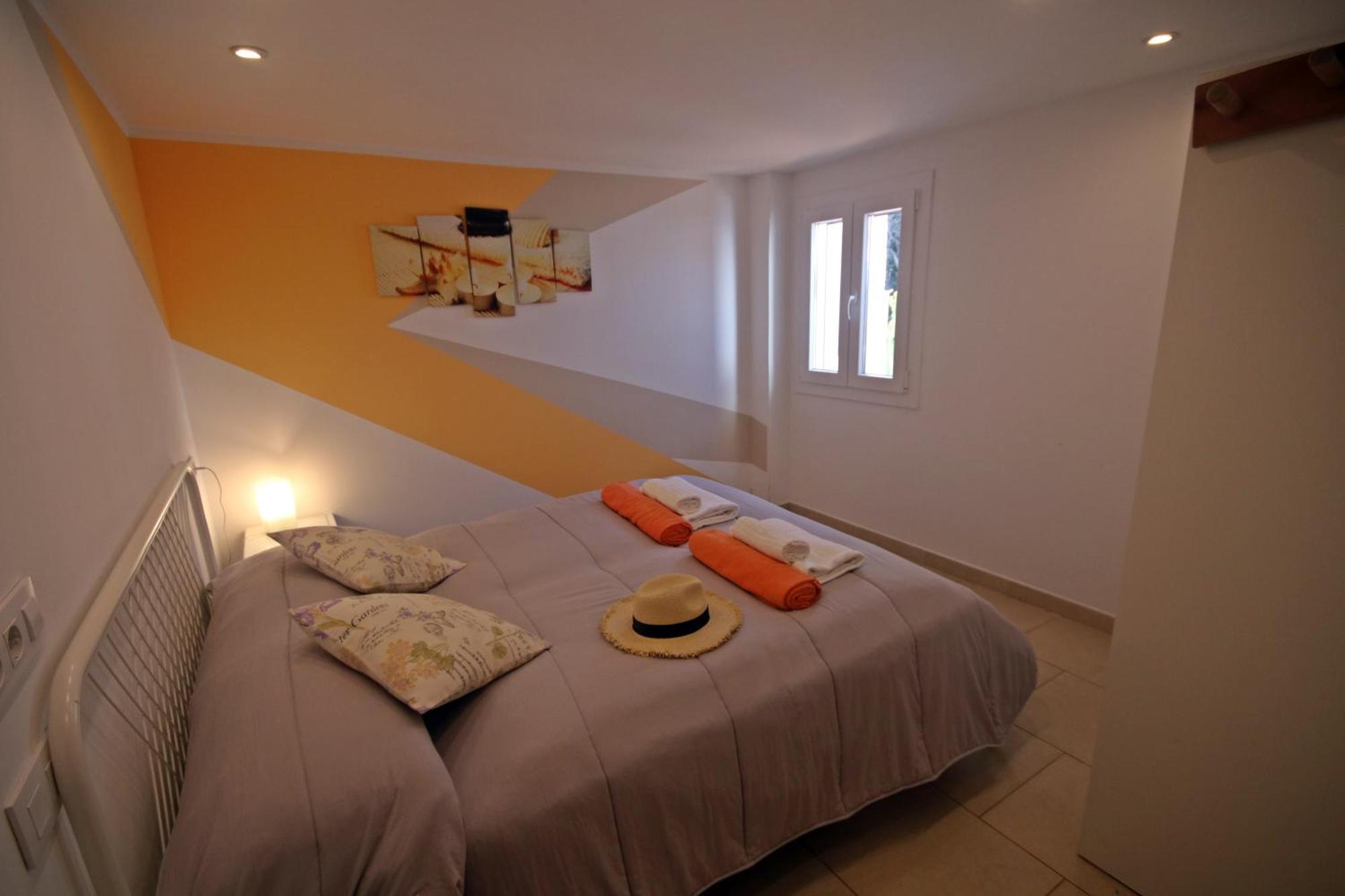 Wunderschoenes Kleines Apartment Fuer 2 Personen Mit Idylischen Blick Ins Gruene Cala Galdana  Kültér fotó